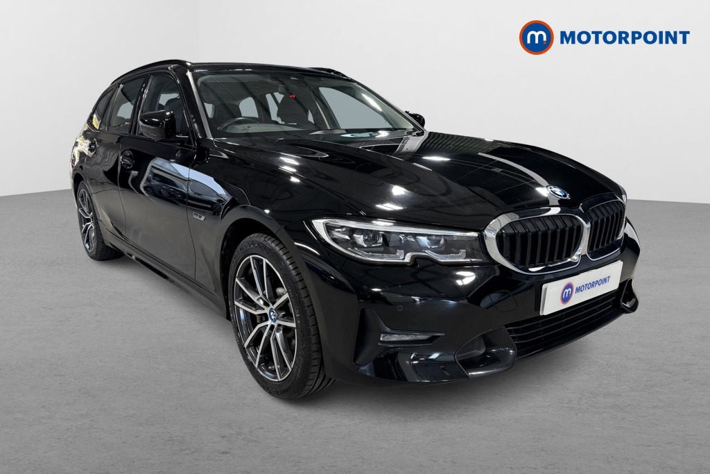 BMW 3 Series Sport Pro Automatic Petrol Plug-In Hybrid Estate - Stock Number (1626713) - Drivers side front corner