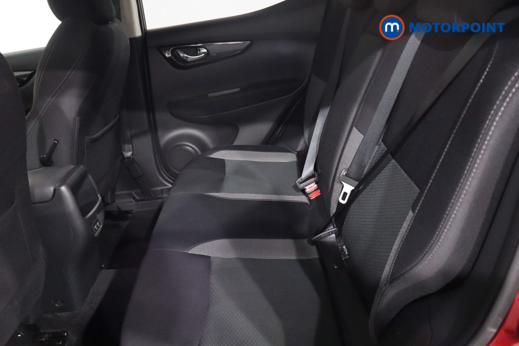 Nissan Qashqai N-Connecta Automatic Petrol SUV - Stock Number (1627056) - 5th supplementary image