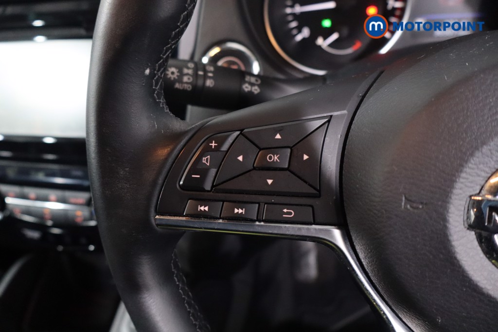 Nissan Qashqai N-Connecta Automatic Petrol SUV - Stock Number (1627056) - 7th supplementary image