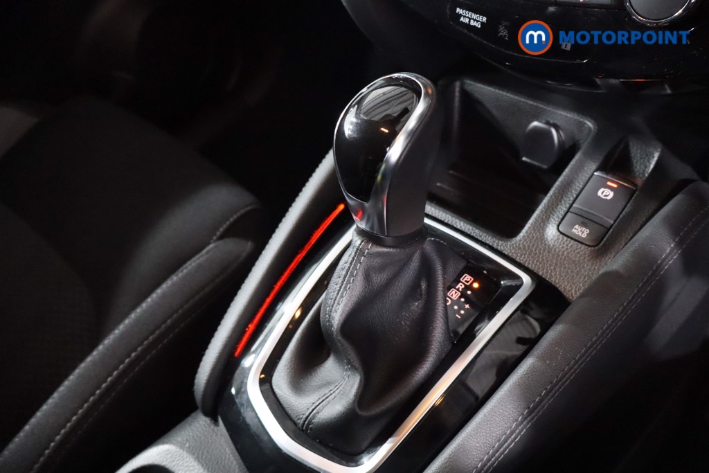 Nissan Qashqai N-Connecta Automatic Petrol SUV - Stock Number (1627056) - 21st supplementary image