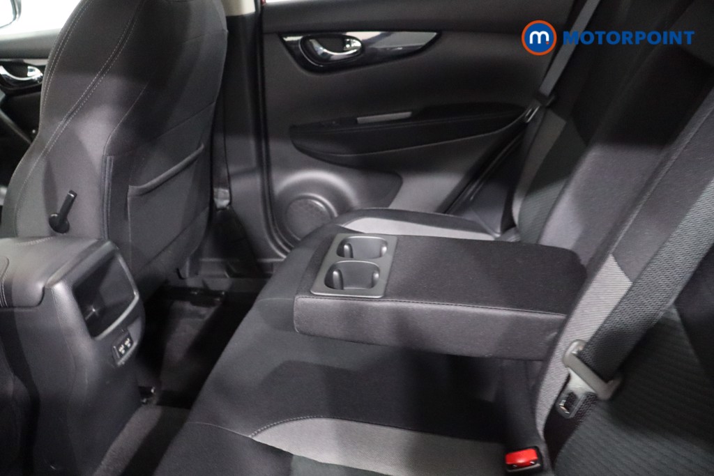 Nissan Qashqai N-Connecta Automatic Petrol SUV - Stock Number (1627056) - 28th supplementary image
