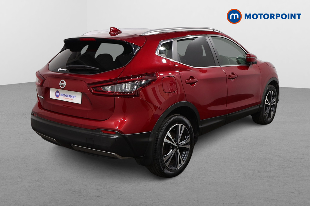 Nissan Qashqai N-Connecta Automatic Petrol SUV - Stock Number (1627056) - Drivers side rear corner