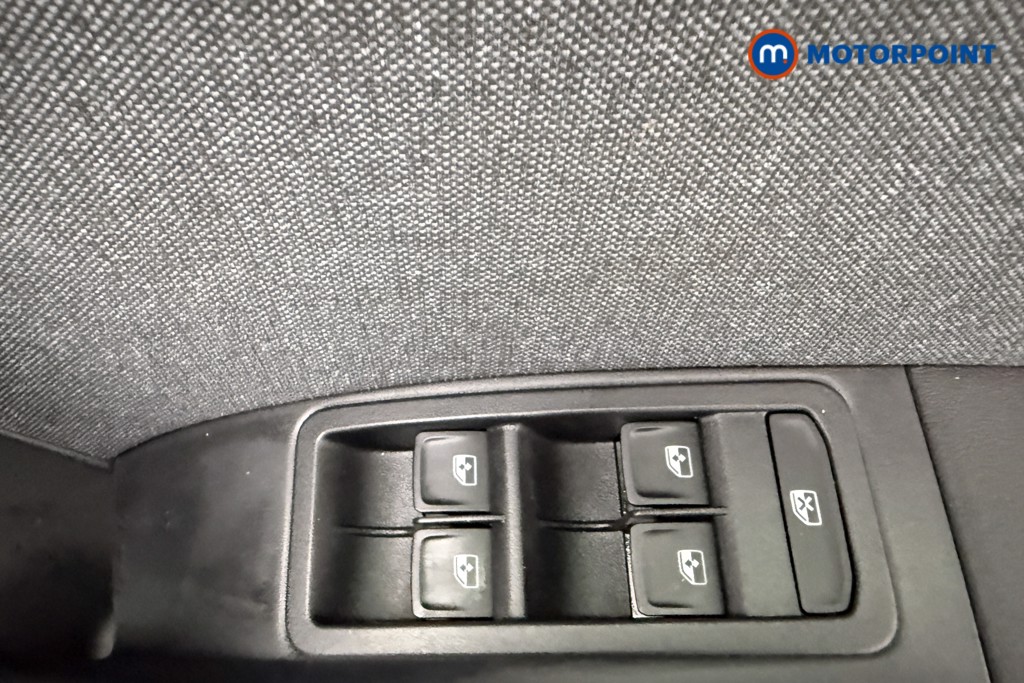 Seat Ateca Se Technology Manual Petrol SUV - Stock Number (1627277) - 19th supplementary image