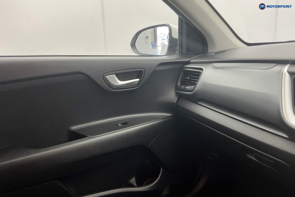 KIA Stonic 2 Manual Petrol SUV - Stock Number (1627639) - 20th supplementary image