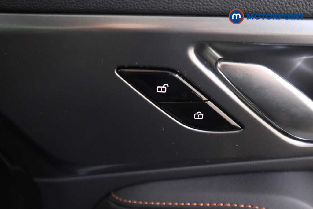 Mg Motor Uk HS Trophy Automatic Petrol Plug-In Hybrid SUV - Stock Number (1627747) - 11th supplementary image