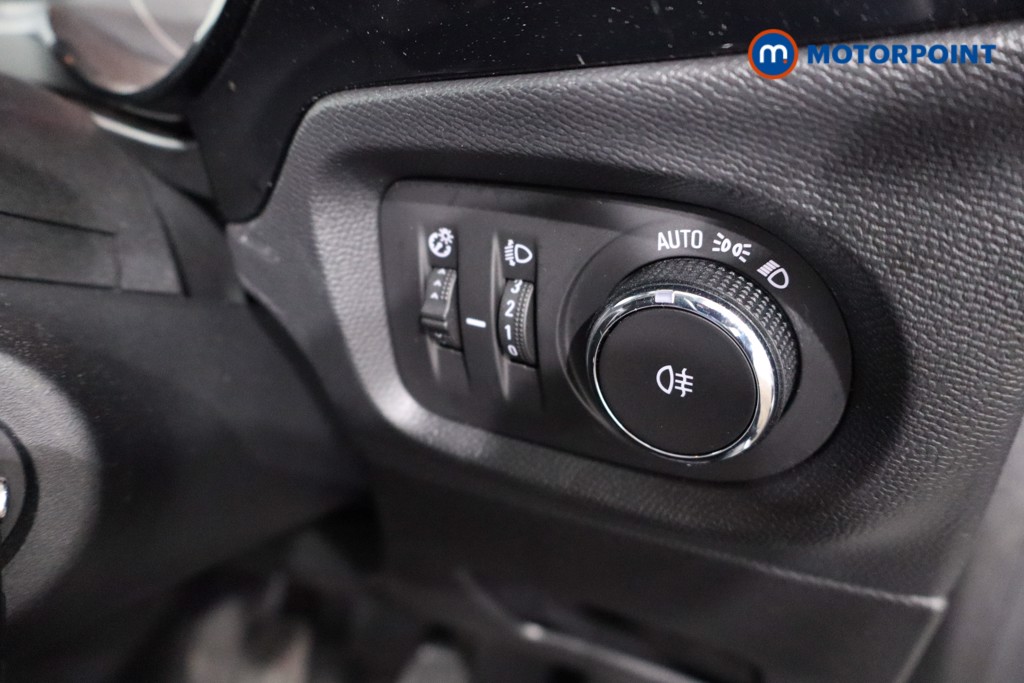 Vauxhall Corsa Design Manual Petrol Hatchback - Stock Number (1628006) - 17th supplementary image