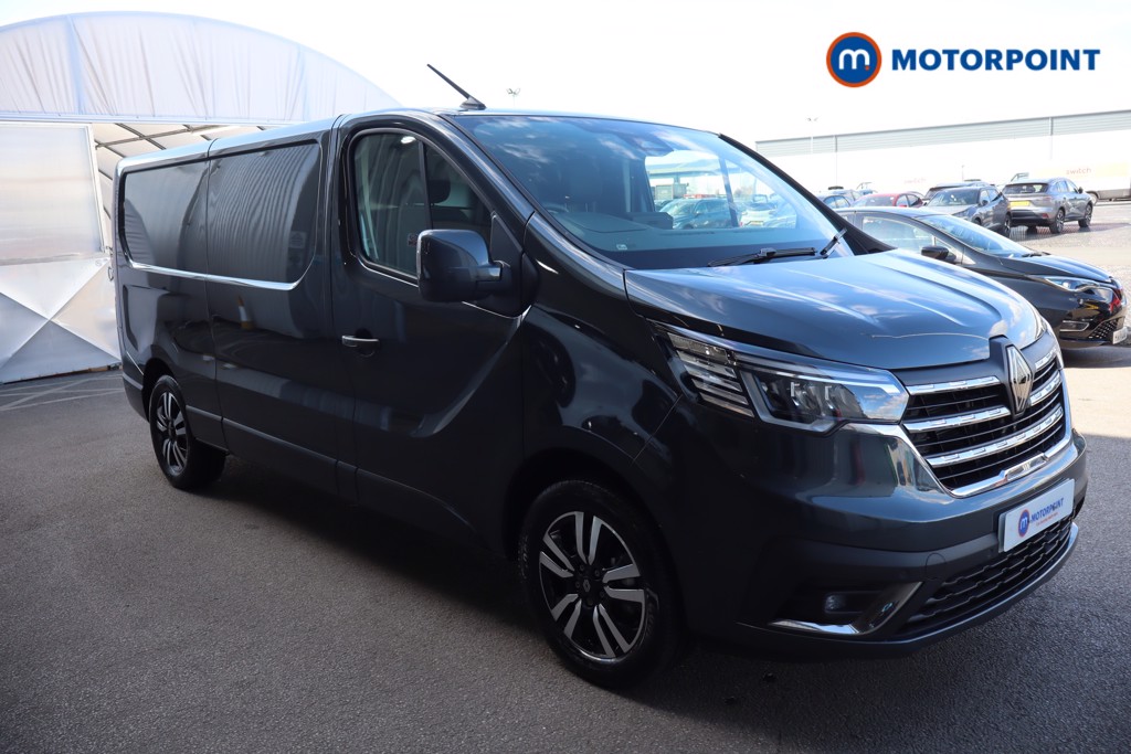 Renault Trafic Extra Sport Automatic Diesel Panel Van - Stock Number (1628415) - Passenger side front corner