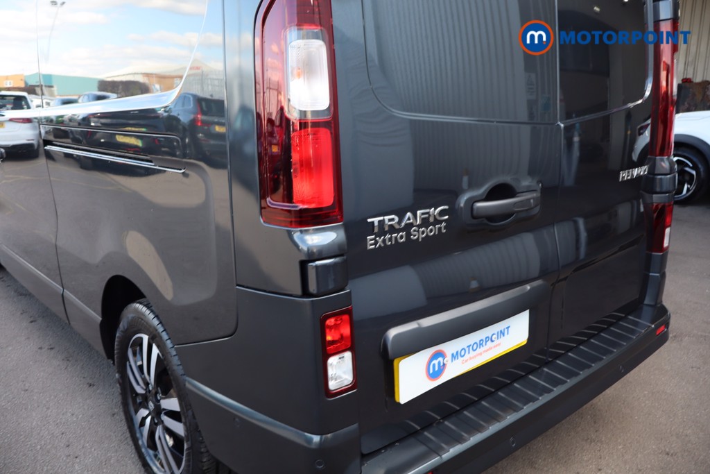Renault Trafic Extra Sport Automatic Diesel Panel Van - Stock Number (1628415) - 34th supplementary image