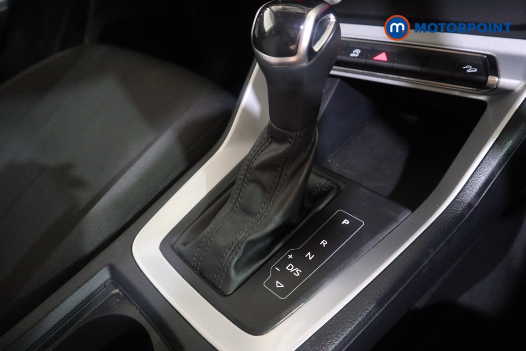 Audi Q3 Technik Automatic Petrol SUV - Stock Number (1628545) - 9th supplementary image