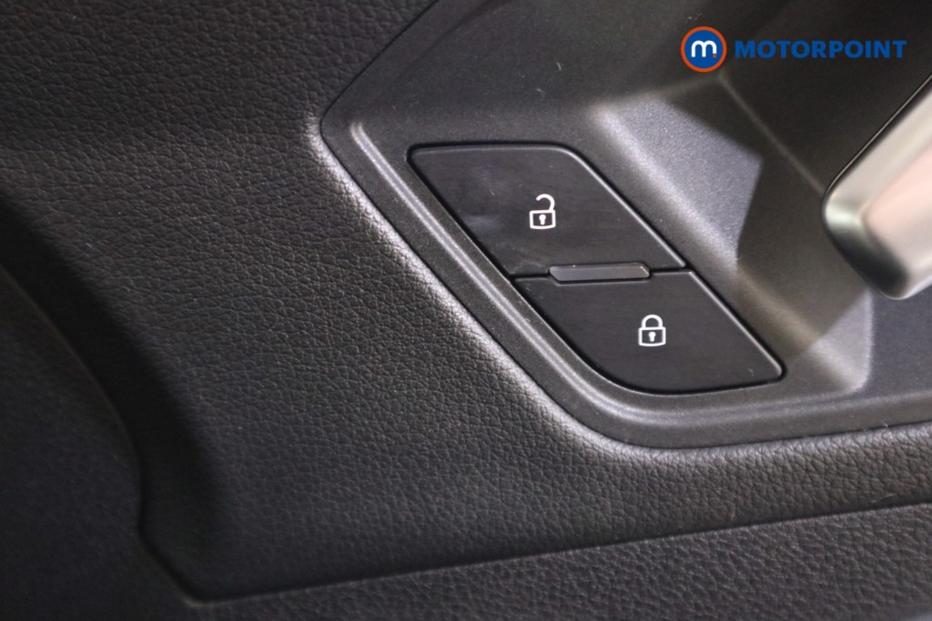 Audi Q3 Technik Automatic Petrol SUV - Stock Number (1628545) - 13th supplementary image