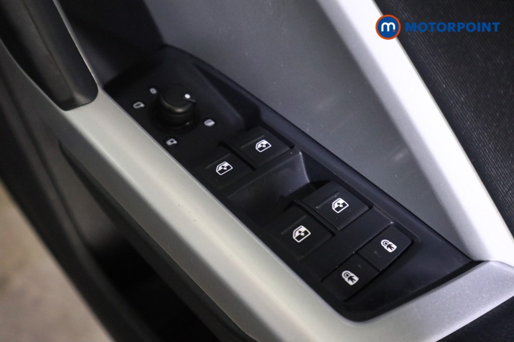 Audi Q3 Technik Automatic Petrol SUV - Stock Number (1628545) - 14th supplementary image