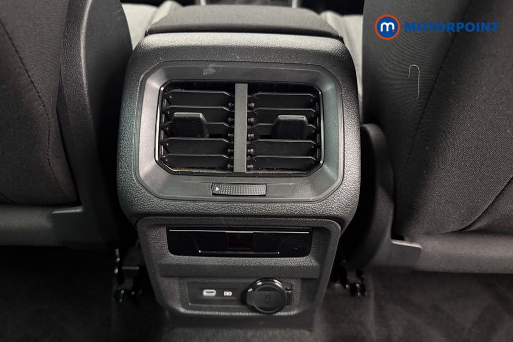 Volkswagen Tiguan Life Manual Diesel SUV - Stock Number (1628562) - 21st supplementary image