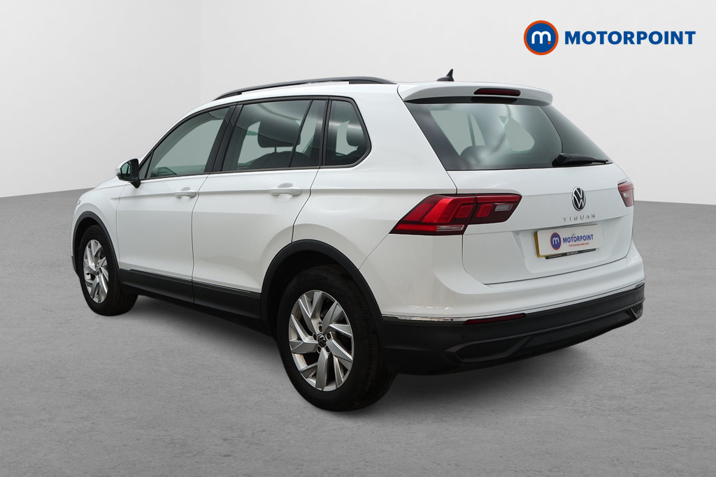 Volkswagen Tiguan Life Manual Diesel SUV - Stock Number (1628562) - Passenger side rear corner