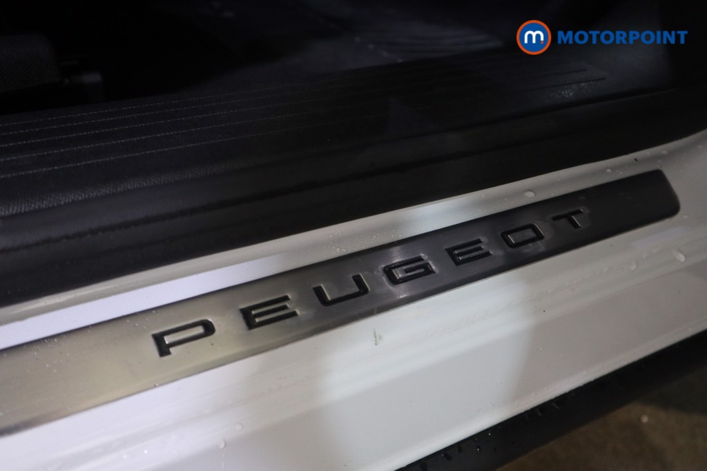 Peugeot 3008 GT Automatic Petrol SUV - Stock Number (1628960) - 16th supplementary image
