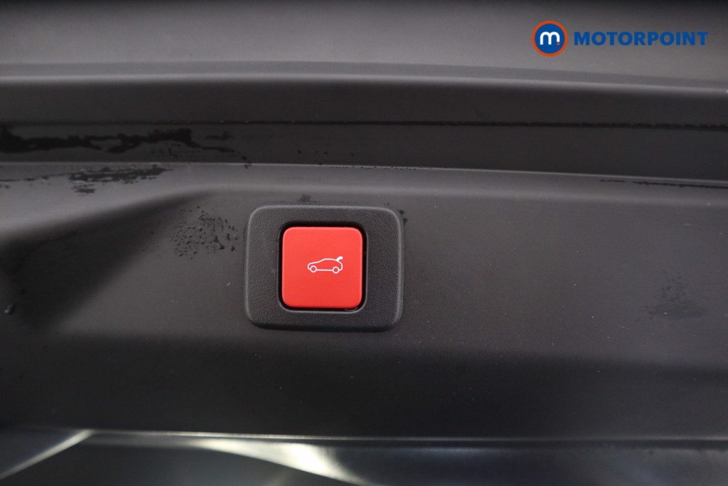 Peugeot 3008 GT Automatic Petrol SUV - Stock Number (1628960) - 24th supplementary image