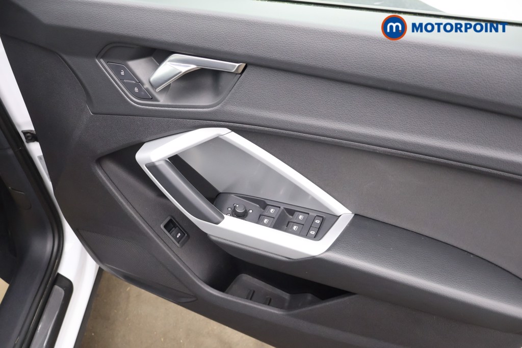 Audi Q3 Technik Automatic Petrol SUV - Stock Number (1629078) - 11th supplementary image
