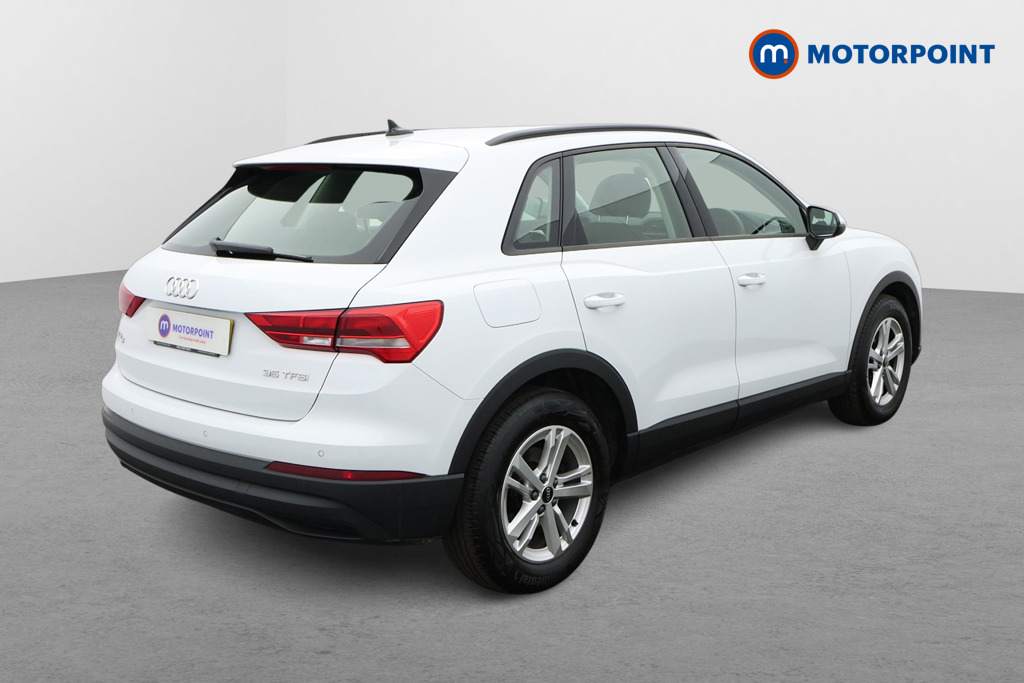 Audi Q3 Technik Automatic Petrol SUV - Stock Number (1629078) - Drivers side rear corner