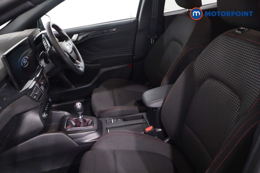 Ford Focus St-Line Manual Petrol Estate - Stock Number (1629353) - 4th supplementary image