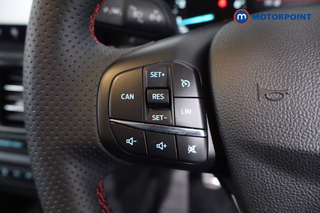 Ford Focus St-Line Manual Petrol Estate - Stock Number (1629353) - 7th supplementary image