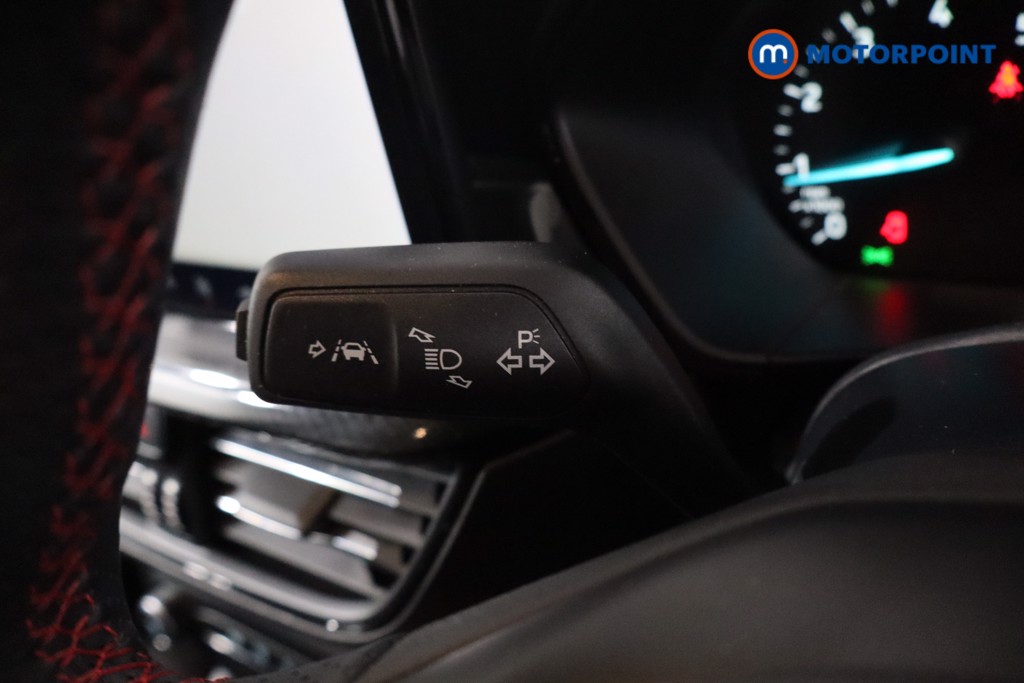 Ford Focus St-Line Manual Petrol Estate - Stock Number (1629353) - 14th supplementary image