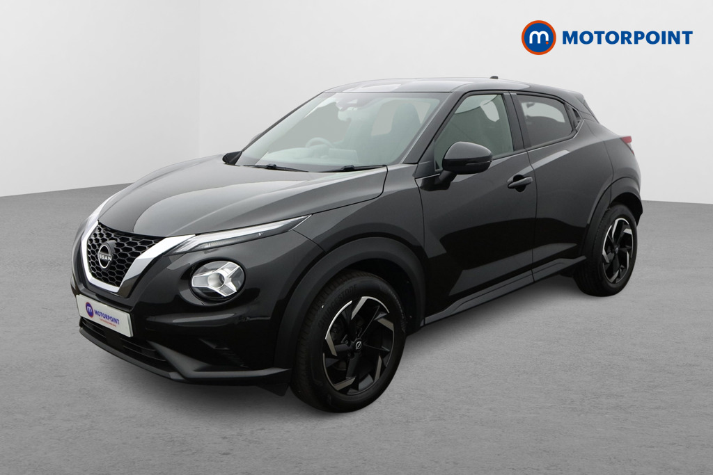 Nissan Juke N-Connecta Automatic Petrol SUV - Stock Number (1629355) - Passenger side front corner