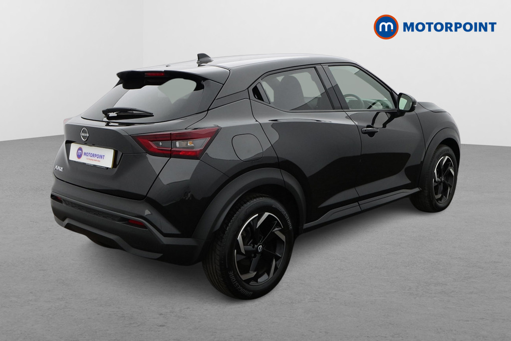 Nissan Juke N-Connecta Automatic Petrol SUV - Stock Number (1629355) - Drivers side rear corner