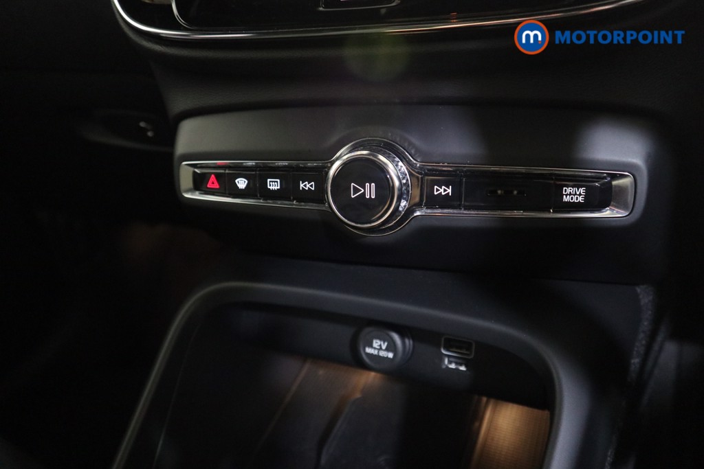 Volvo Xc40 R Design Pro Automatic Diesel SUV - Stock Number (1630451) - 8th supplementary image