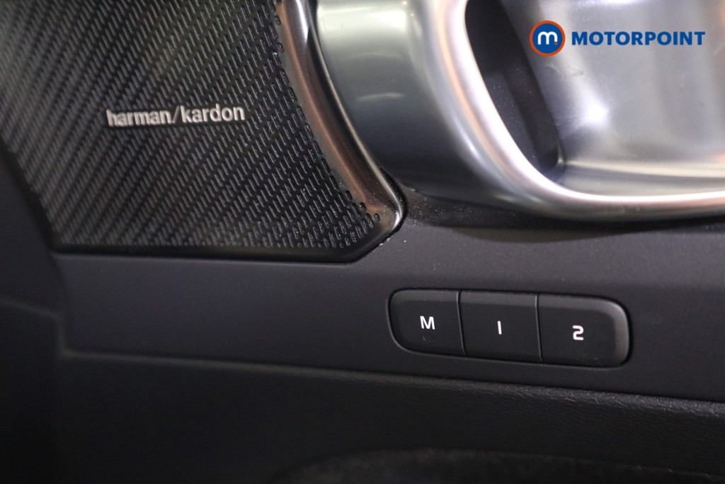 Volvo Xc40 R Design Pro Automatic Diesel SUV - Stock Number (1630451) - 14th supplementary image