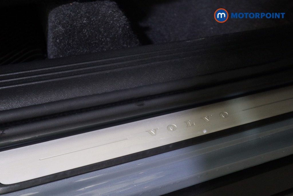 Volvo Xc40 R Design Pro Automatic Diesel SUV - Stock Number (1630451) - 16th supplementary image