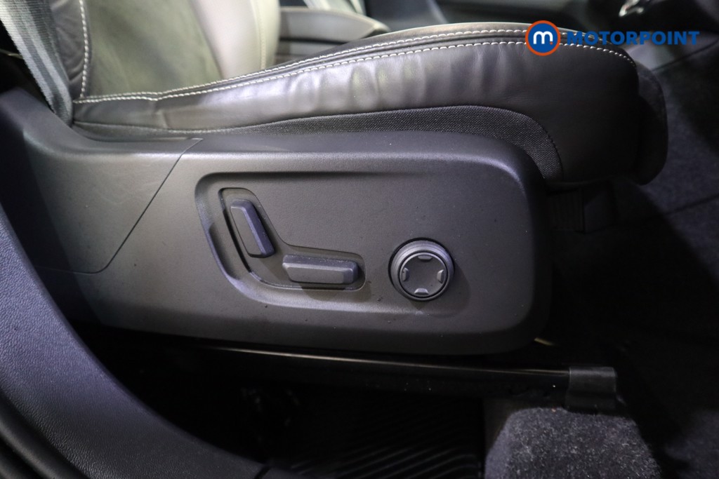 Volvo Xc40 R Design Pro Automatic Diesel SUV - Stock Number (1630451) - 17th supplementary image