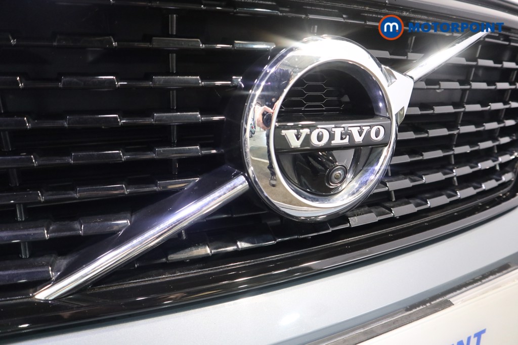 Volvo Xc40 R Design Pro Automatic Diesel SUV - Stock Number (1630451) - 44th supplementary image