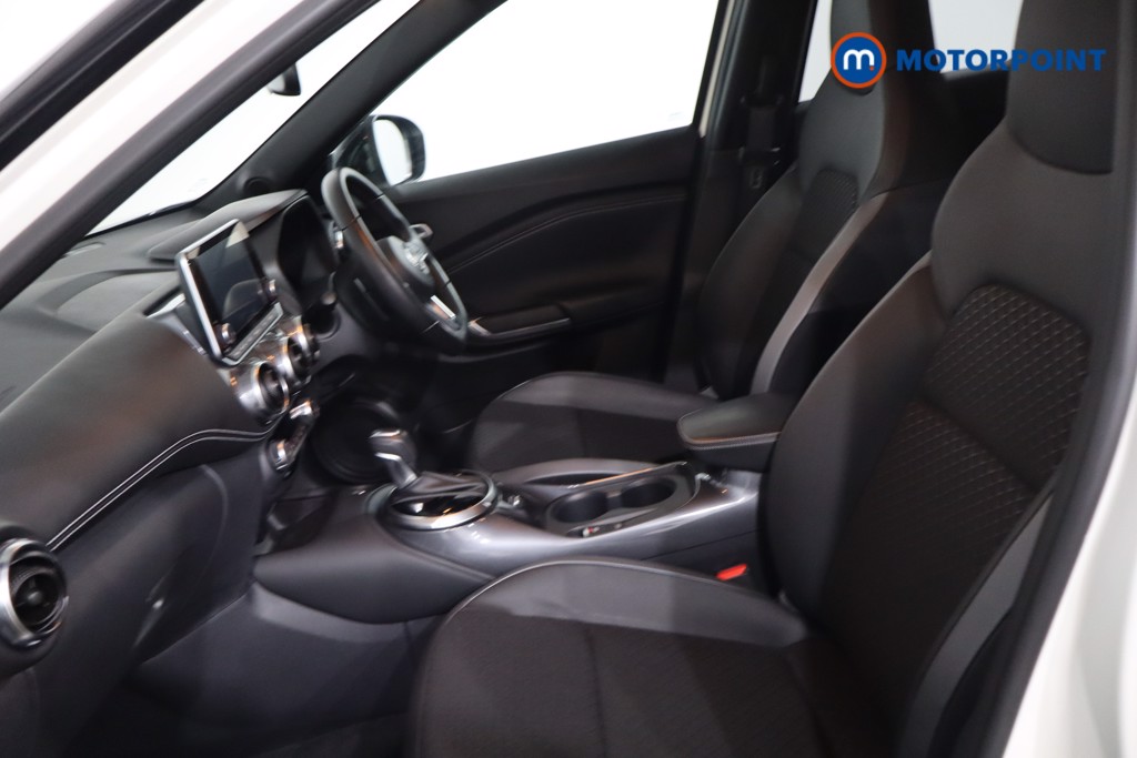 Nissan Juke N-Connecta Automatic Petrol SUV - Stock Number (1630463) - 4th supplementary image