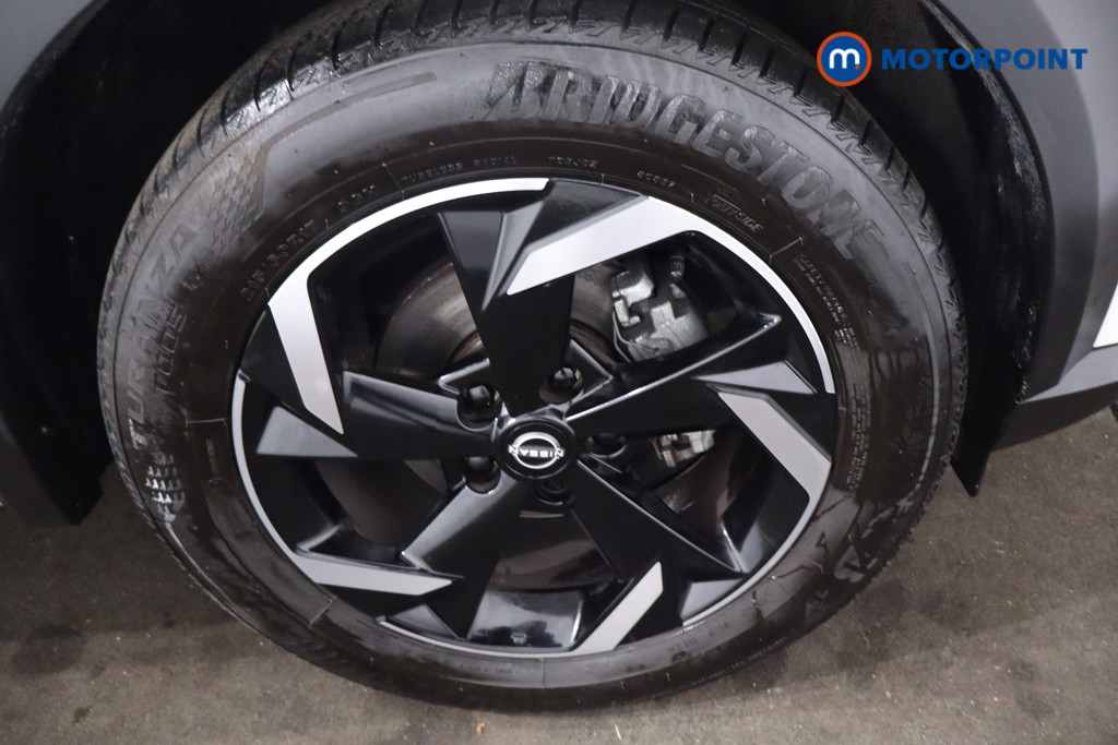 Nissan Juke N-Connecta Automatic Petrol SUV - Stock Number (1630463) - 10th supplementary image