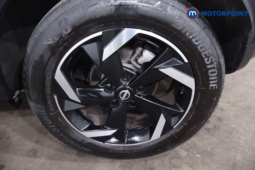 Nissan Juke N-Connecta Automatic Petrol SUV - Stock Number (1630463) - 12th supplementary image