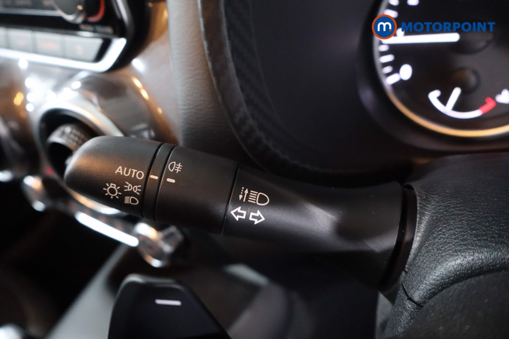 Nissan Juke N-Connecta Automatic Petrol SUV - Stock Number (1630463) - 14th supplementary image