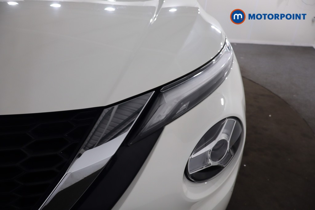 Nissan Juke N-Connecta Automatic Petrol SUV - Stock Number (1630463) - 30th supplementary image