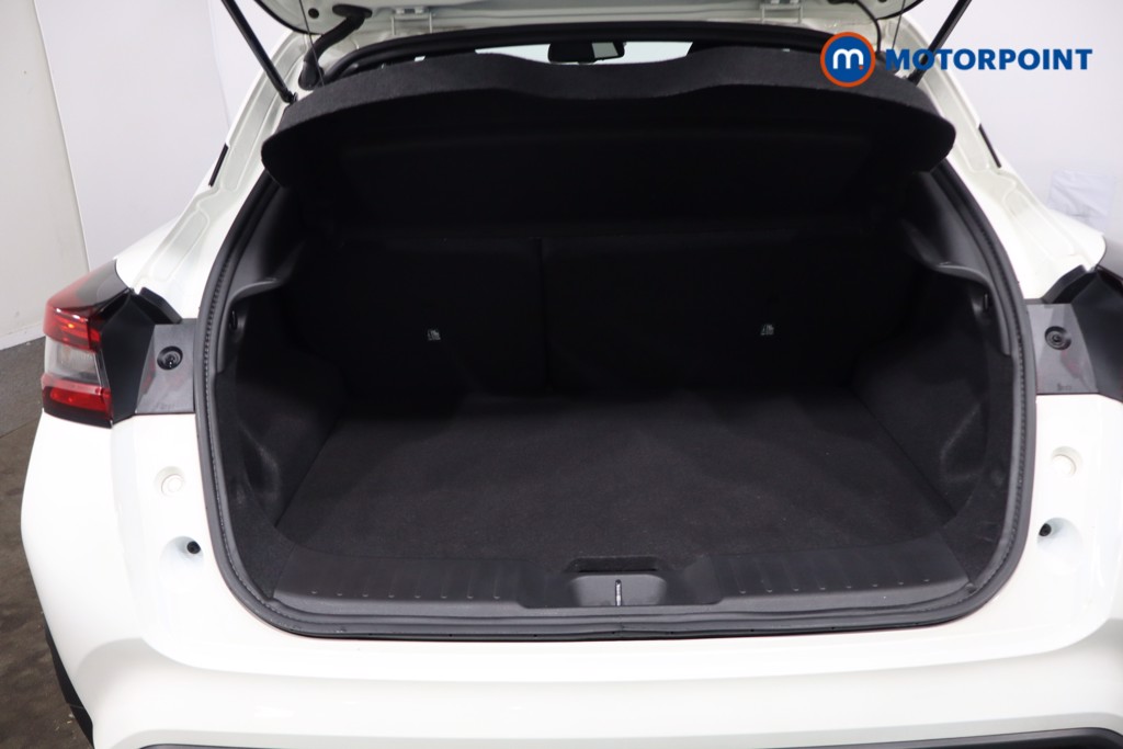 Nissan Juke N-Connecta Automatic Petrol SUV - Stock Number (1630463) - 38th supplementary image