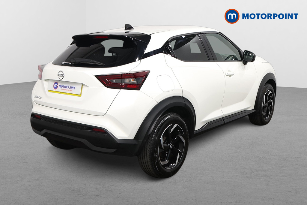 Nissan Juke N-Connecta Automatic Petrol SUV - Stock Number (1630463) - Drivers side rear corner