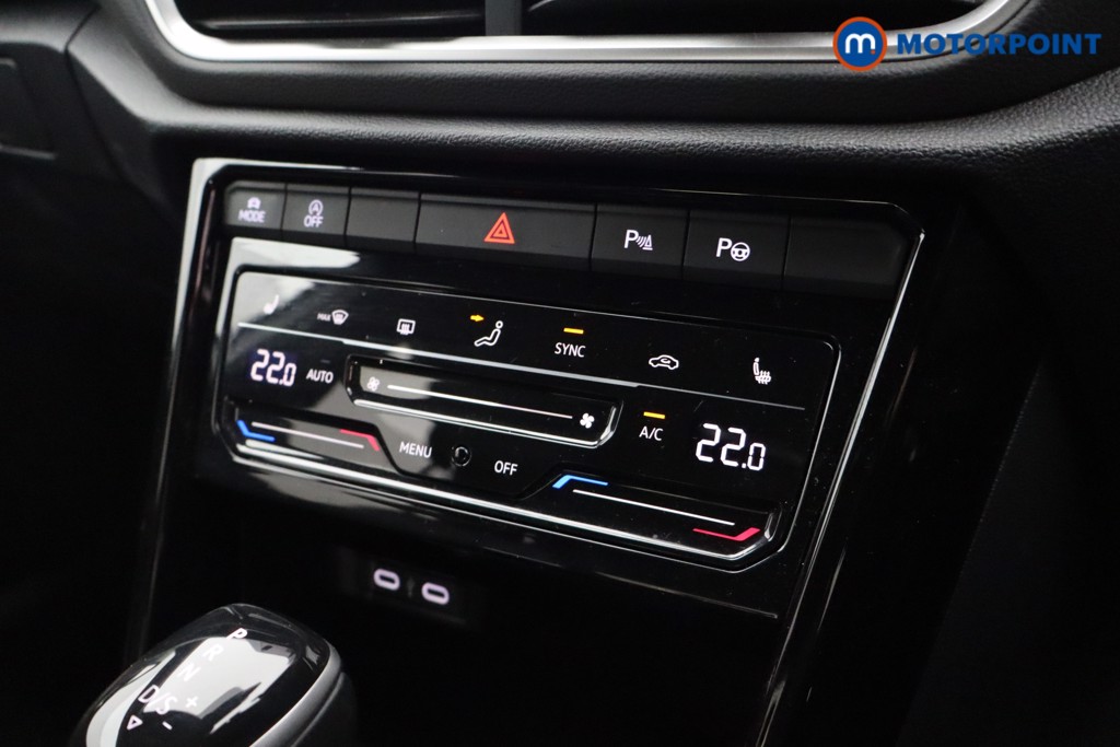Volkswagen T-Roc R-Line Automatic Petrol SUV - Stock Number (1630659) - 7th supplementary image