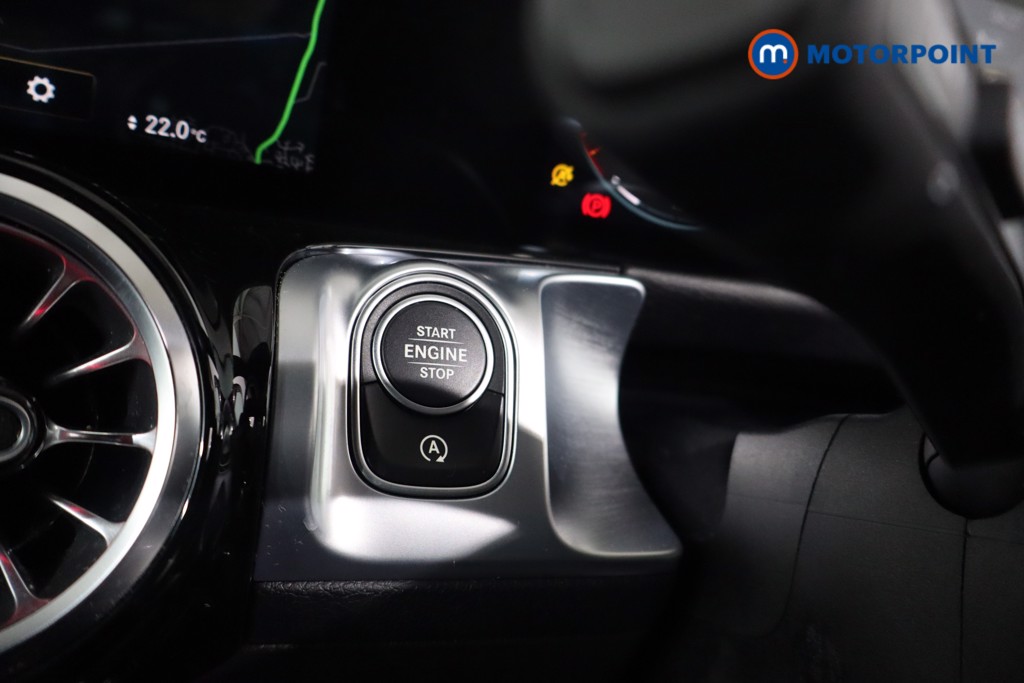 Mercedes-Benz GLB Amg Line Automatic Petrol SUV - Stock Number (1630934) - 18th supplementary image
