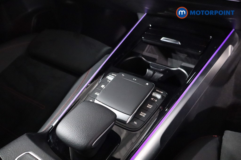 Mercedes-Benz GLB Amg Line Automatic Petrol SUV - Stock Number (1630934) - 19th supplementary image