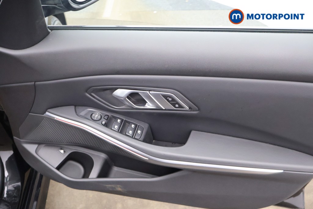 BMW 3 Series Sport Automatic Petrol Plug-In Hybrid Saloon - Stock Number (1630977) - 12th supplementary image