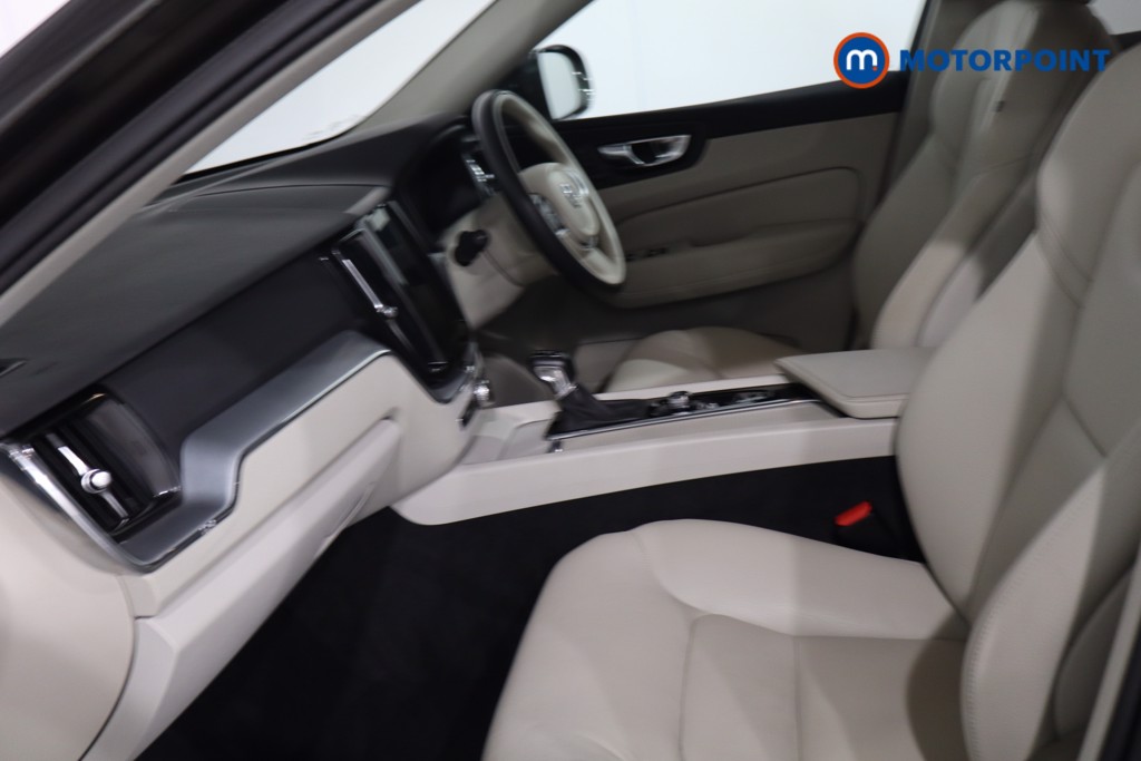 Volvo Xc60 Momentum Automatic Petrol SUV - Stock Number (1631036) - 4th supplementary image