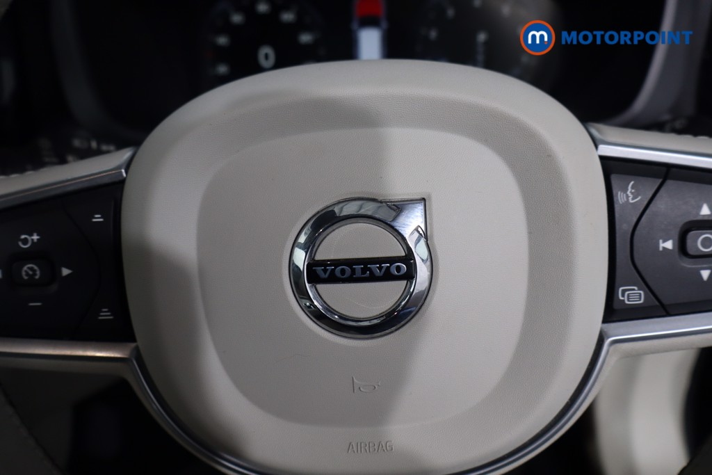 Volvo Xc60 Momentum Automatic Petrol SUV - Stock Number (1631036) - 13th supplementary image