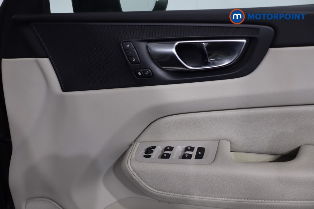 Volvo Xc60 Momentum Automatic Petrol SUV - Stock Number (1631036) - 26th supplementary image