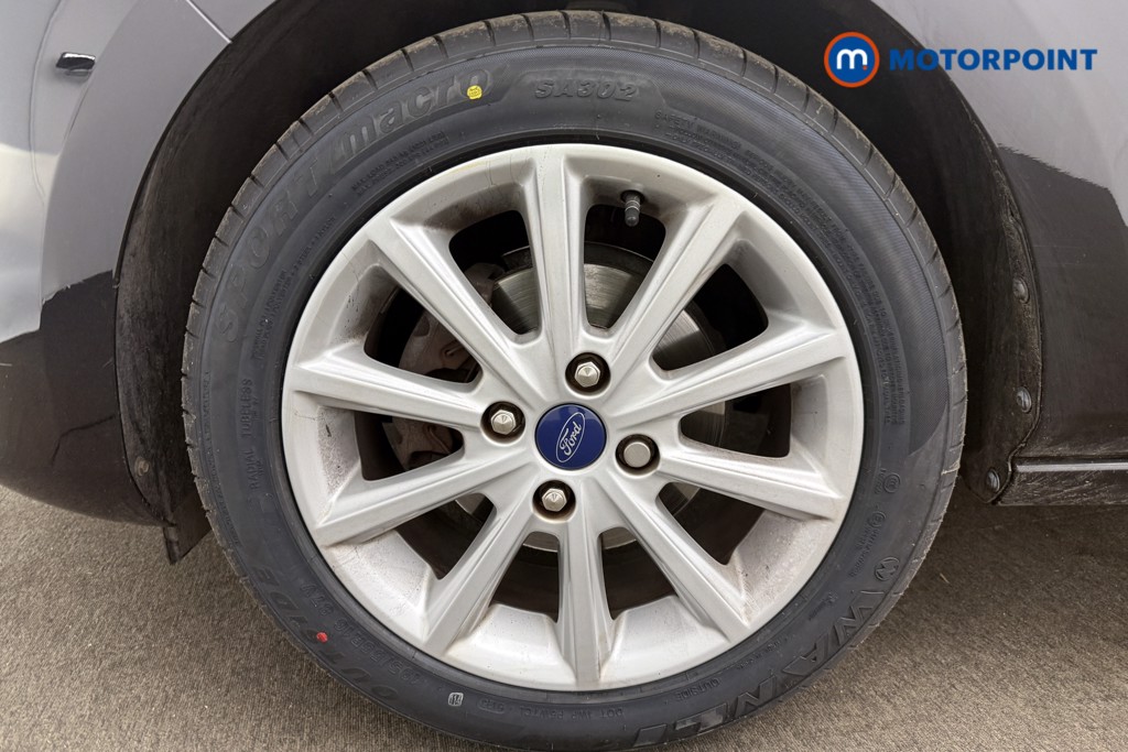 Ford Fiesta Titanium Manual Petrol Hatchback - Stock Number (1631070) - 4th supplementary image