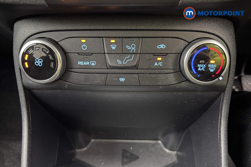 Ford Fiesta Titanium Manual Petrol Hatchback - Stock Number (1631070) - 17th supplementary image