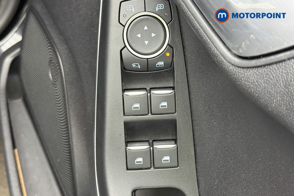 Ford Fiesta Titanium Manual Petrol Hatchback - Stock Number (1631070) - 24th supplementary image