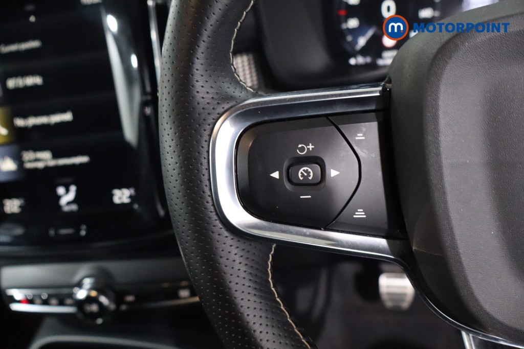 Volvo Xc40 R Design Manual Petrol SUV - Stock Number (1631130) - 7th supplementary image