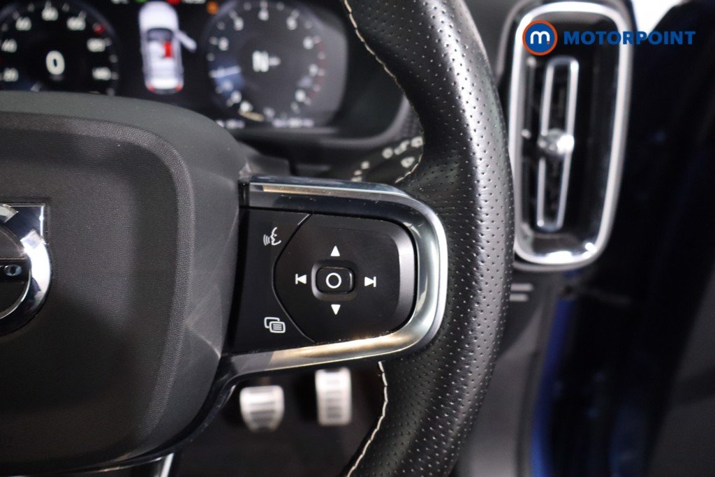 Volvo Xc40 R Design Manual Petrol SUV - Stock Number (1631130) - 8th supplementary image